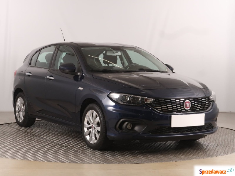 Fiat Tipo  Hatchback 2018,  1.4 benzyna+LPG - Na sprzedaż za 42 999 zł - Zabrze