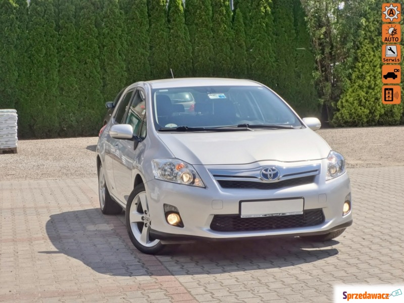 Toyota Auris  Hatchback 2011,  1.8 hybryda - Na sprzedaż za 32 700 zł - Nowy Sącz
