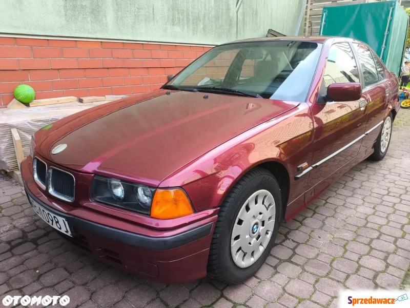 BMW Seria 3  Sedan/Limuzyna 1992,  2.0 benzyna+LPG - Na sprzedaż za 11 000 zł - Warszawa