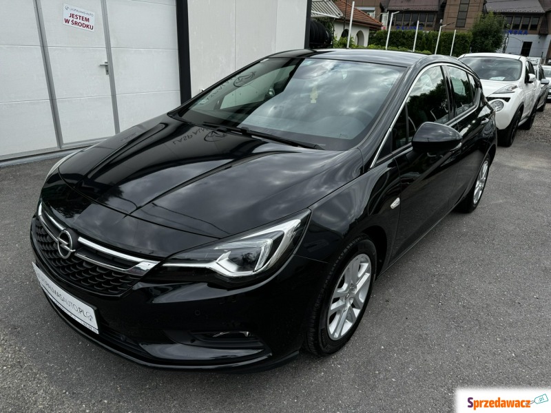 Opel Astra  Hatchback 2016,  1.6 diesel - Na sprzedaż za 44 900 zł - Gdów