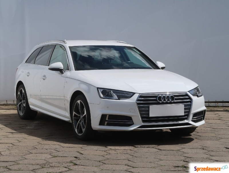 Audi A4  Kombi 2018,  1.4 benzyna - Na sprzedaż za 74 795 zł - Łódź