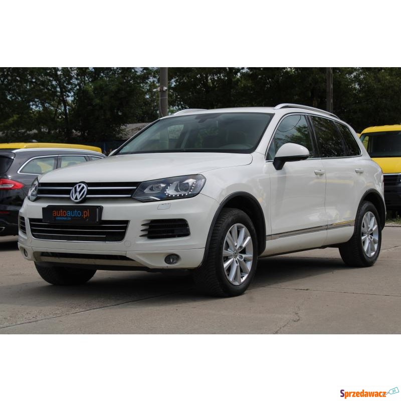 Volkswagen Touareg  Terenowy 2011,  3.0 diesel - Na sprzedaż za 49 000 zł - Warszawa