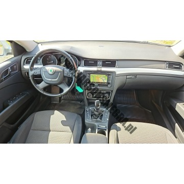 Skoda Superb 2011,  1.8 diesel - Na sprzedaż za 17 700 zł - Skoczów - zdjęcie 9