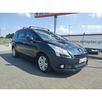 Peugeot 5008 - 2012