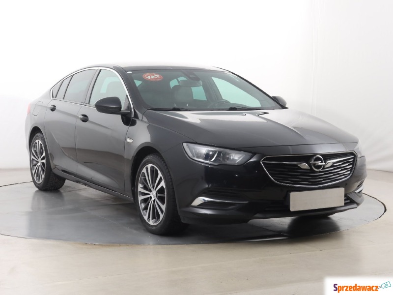 Opel Insignia  Hatchback 2019,  1.5 benzyna - Na sprzedaż za 56 096 zł - Katowice