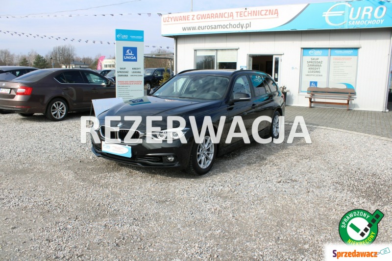 BMW Seria 3 2019,  1.5 benzyna - Na sprzedaż za 78 900 zł - Warszawa