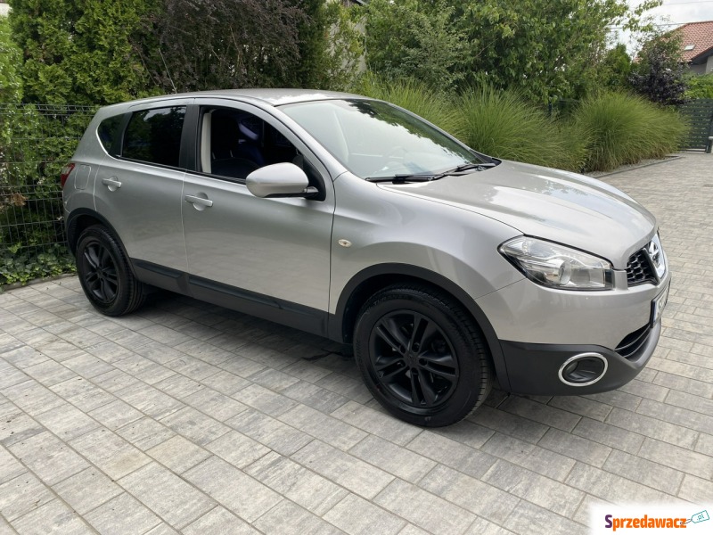 Nissan Qashqai  SUV 2010,  2.0 benzyna - Na sprzedaż za 33 900 zł - Poznań