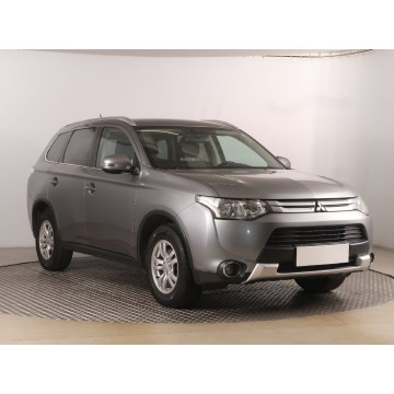 Mitsubishi Outlander 2.2 DI-D (150KM), 2014