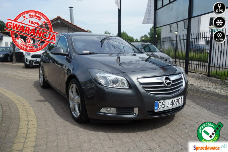 Opel Insignia  Liftback 2010,  1.6 benzyna - Na sprzedaż za 21 900 zł - Słupsk