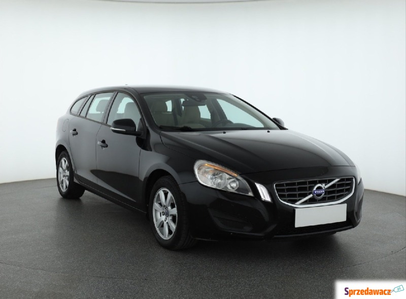 Volvo V60  Kombi 2013,  2.0 diesel - Na sprzedaż za 31 499 zł - Piaseczno