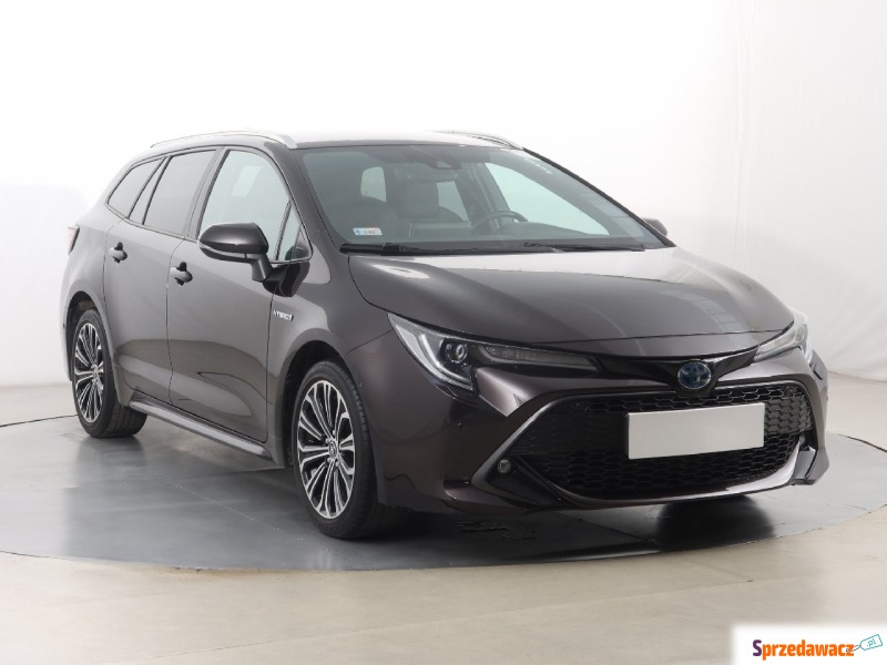 Toyota Corolla  Kombi 2019,  1.8 benzyna - Na sprzedaż za 92 999 zł - Katowice
