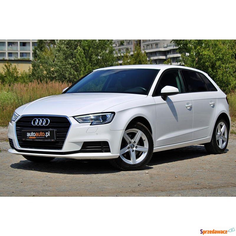 Audi A3  Hatchback 2018,  1.5 benzyna - Na sprzedaż za 76 900 zł - Warszawa