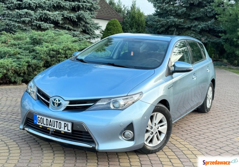 Toyota Auris 2014,  1.8 benzyna - Na sprzedaż za 44 900 zł - Złotoria