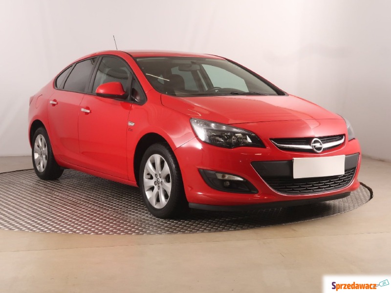 Opel Astra  Liftback 2015,  1.4 benzyna+LPG - Na sprzedaż za 41 999 zł - Zabrze