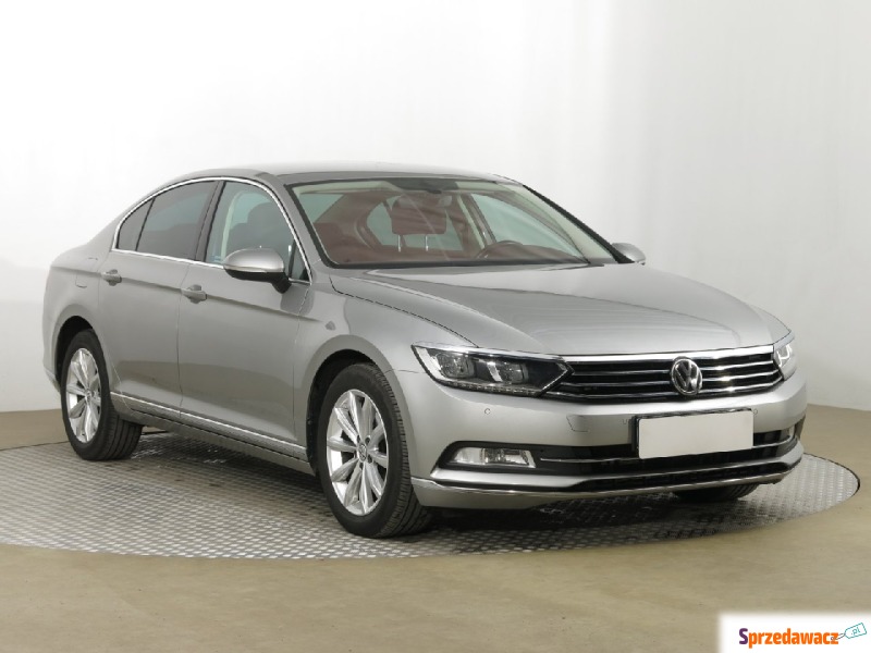 VW Passat 2.0 TDI (150KM), 2016 - Samochody osobowe - Piaseczno