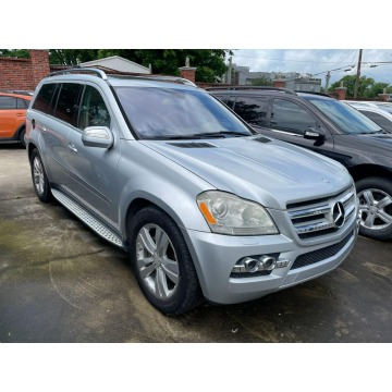 Mercedes - Benz GL-klasa  SUV 2010,  4.6 benzyna, automat - Na sprzedaż za 24 108 zł - Katowice - zdjęcie 2