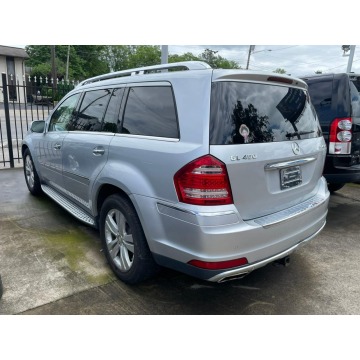 Mercedes - Benz GL-klasa  SUV 2010,  4.6 benzyna, automat - Na sprzedaż za 24 108 zł - Katowice - zdjęcie 4