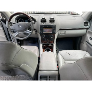 Mercedes - Benz GL-klasa  SUV 2010,  4.6 benzyna, automat - Na sprzedaż za 24 108 zł - Katowice - zdjęcie 5