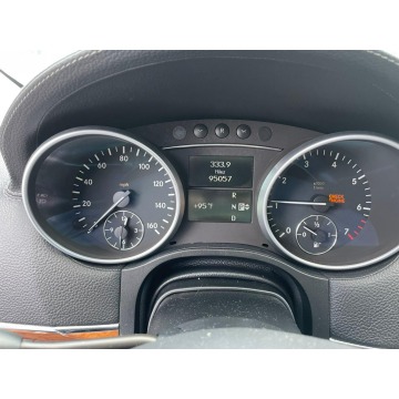 Mercedes - Benz GL-klasa  SUV 2008,  4.6 benzyna, automat - Na sprzedaż za 19 188 zł - Katowice - zdjęcie 8