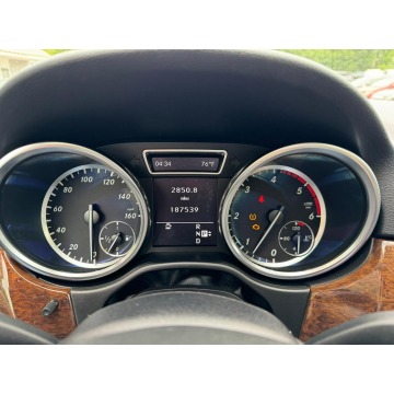 Mercedes - Benz ML-klasa  SUV 2012,  3.0 benzyna, automat - Na sprzedaż za 31 845 zł - Katowice - zdjęcie 8