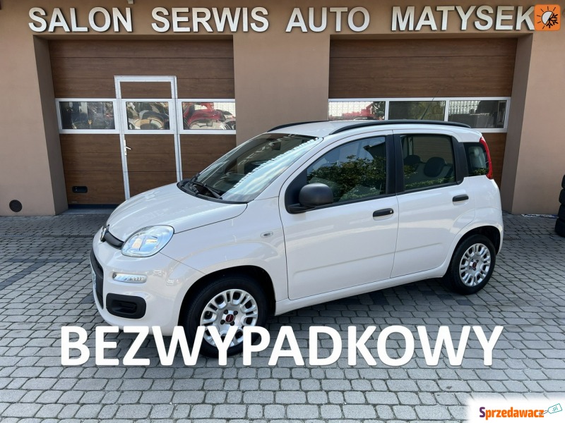 Fiat Panda  Hatchback 2014,  1.3 benzyna - Na sprzedaż za 27 900 zł - Orzech