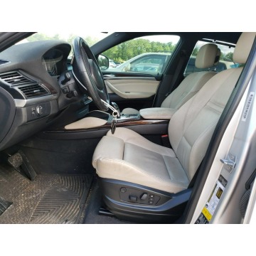 BMW X6  SUV 2013,  4.4 benzyna, automat - Na sprzedaż za 49 692 zł - Katowice - zdjęcie 8