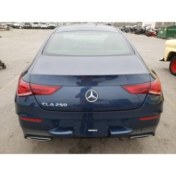 Mercedes - Benz CLA-klasa  Sedan/Limuzyna 2020,  2.0 benzyna, automat - Na sprzedaż za 70 110 zł - Katowice - zdjęcie 5