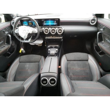 Mercedes - Benz CLA-klasa  Sedan/Limuzyna 2020,  2.0 benzyna, automat - Na sprzedaż za 70 110 zł - Katowice - zdjęcie 7