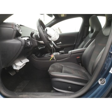 Mercedes - Benz CLA-klasa  Sedan/Limuzyna 2020,  2.0 benzyna, automat - Na sprzedaż za 70 110 zł - Katowice - zdjęcie 8