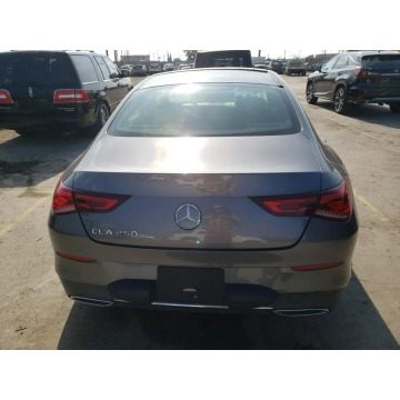 Mercedes - Benz CLA-klasa  Sedan/Limuzyna 2020,  2.0 benzyna, automat - Na sprzedaż za 65 190 zł - Katowice - zdjęcie 5