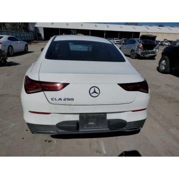 Mercedes - Benz CLA-klasa  Sedan/Limuzyna 2020,  2.0 benzyna, automat - Na sprzedaż za 87 576 zł - Katowice - zdjęcie 5