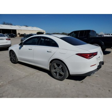 Mercedes - Benz CLA-klasa  Sedan/Limuzyna 2020,  2.0 benzyna, automat - Na sprzedaż za 87 576 zł - Katowice - zdjęcie 6