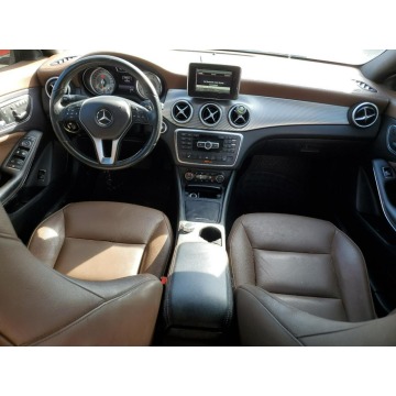 Mercedes - Benz CLA-klasa  Sedan/Limuzyna 2014,  2.0 benzyna, automat - Na sprzedaż za 6 308,67 zł - Katowice - zdjęcie 7