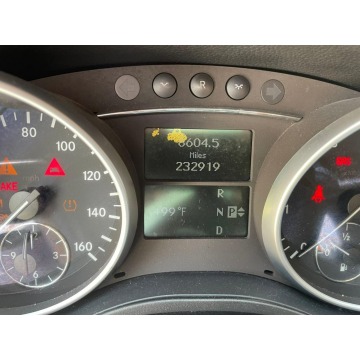 Mercedes - Benz GL-klasa  SUV 2008,  5.5 benzyna, automat - Na sprzedaż za 17 958 zł - Katowice - zdjęcie 9