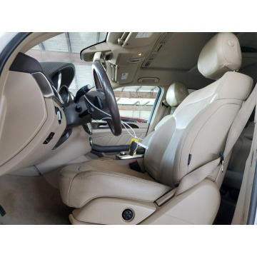 Mercedes - Benz GL-klasa  SUV 2015,  3.0 benzyna, automat - Na sprzedaż za 41 820 zł - Katowice - zdjęcie 8