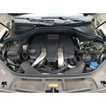 Mercedes - Benz GL-klasa  SUV 2013,  4.6 benzyna, automat - Na sprzedaż za 28 536 zł - Katowice - zdjęcie 12