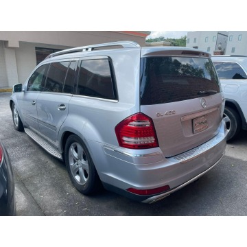 Mercedes - Benz GL-klasa  SUV 2012,  4.6 benzyna, automat - Na sprzedaż za 19 188 zł - Katowice - zdjęcie 4