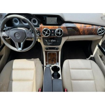 Mercedes - Benz GLK-klasa  SUV 2015,  3.5 benzyna, automat - Na sprzedaż za 48 216 zł - Katowice - zdjęcie 8