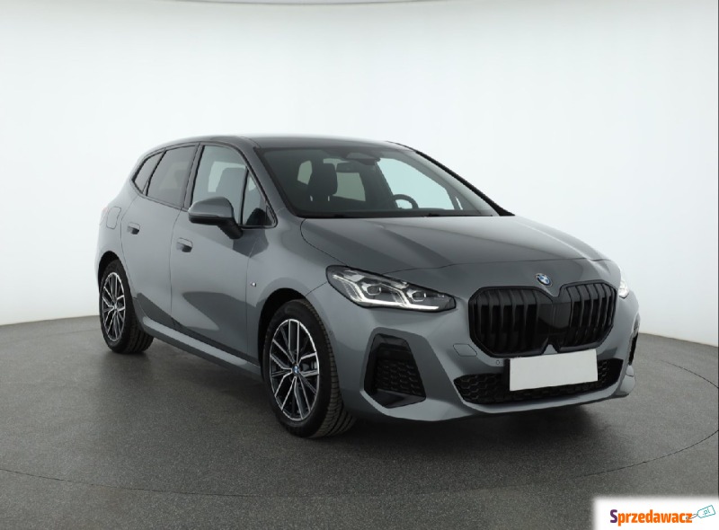 BMW Seria 2  SUV 2023,  1.5 benzyna - Na sprzedaż za 124 389 zł - Warszawa
