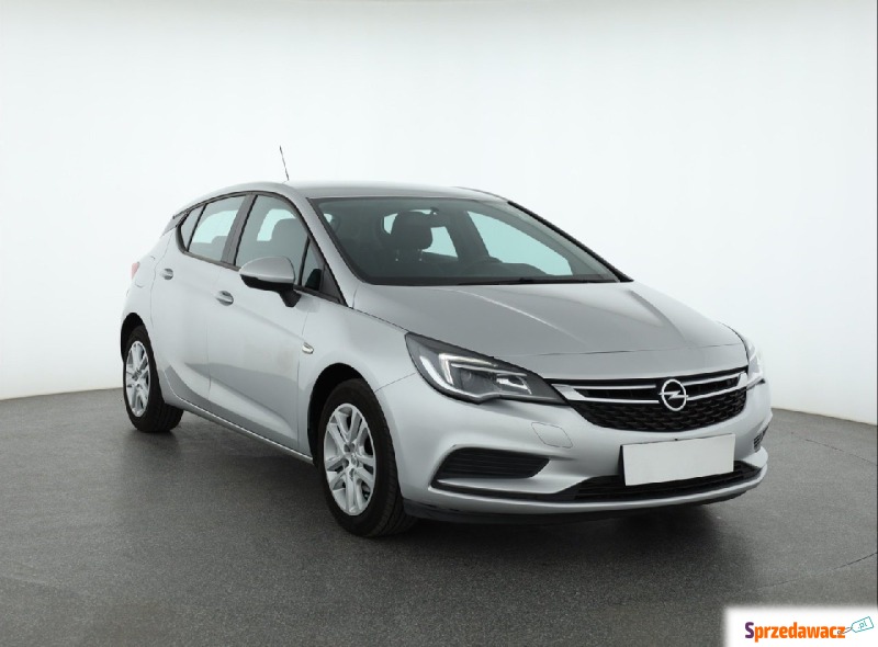 Opel Astra  Hatchback 2016,  1.6 diesel - Na sprzedaż za 34 958 zł - Sochaczew