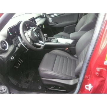 Alfa Romeo Tonale  SUV 2024,  1.3 hybryda, automat - Na sprzedaż za 177 120 zł - Katowice - zdjęcie 9