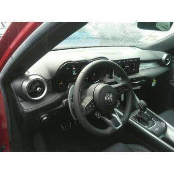 Alfa Romeo Tonale  SUV 2024,  1.3 hybryda, automat - Na sprzedaż za 177 120 zł - Katowice - zdjęcie 8