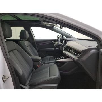 Audi Q4  Sedan/Limuzyna 2023 elektryczny, automat - Na sprzedaż za 174 660 zł - Katowice - zdjęcie 9