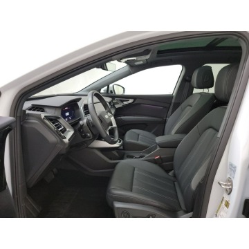 Audi Q4  Sedan/Limuzyna 2023 elektryczny, automat - Na sprzedaż za 174 660 zł - Katowice - zdjęcie 8