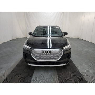 Audi Q4  Sedan/Limuzyna 2023 elektryczny, automat - Na sprzedaż za 150 060 zł - Katowice - zdjęcie 2