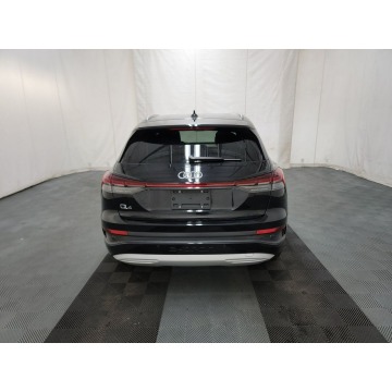 Audi Q4  Sedan/Limuzyna 2023 elektryczny, automat - Na sprzedaż za 150 060 zł - Katowice - zdjęcie 5