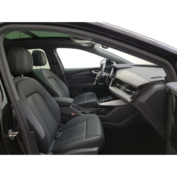 Audi Q4  Sedan/Limuzyna 2023 elektryczny, automat - Na sprzedaż za 150 060 zł - Katowice - zdjęcie 9