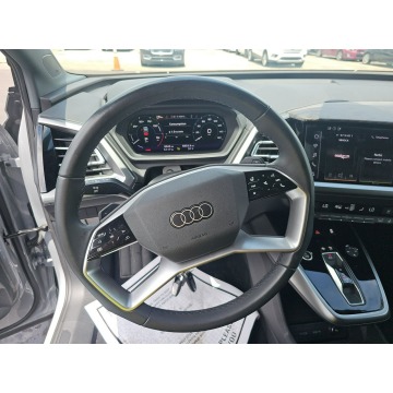 Audi Q4  Sedan/Limuzyna 2023 elektryczny, automat - Na sprzedaż za 186 960 zł - Katowice - zdjęcie 7