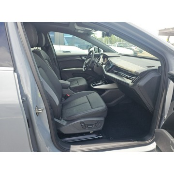 Audi Q4  Sedan/Limuzyna 2023 elektryczny, automat - Na sprzedaż za 186 960 zł - Katowice - zdjęcie 9