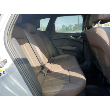 Audi Q4  Sedan/Limuzyna 2023 elektryczny, automat - Na sprzedaż za 114 390 zł - Katowice - zdjęcie 10